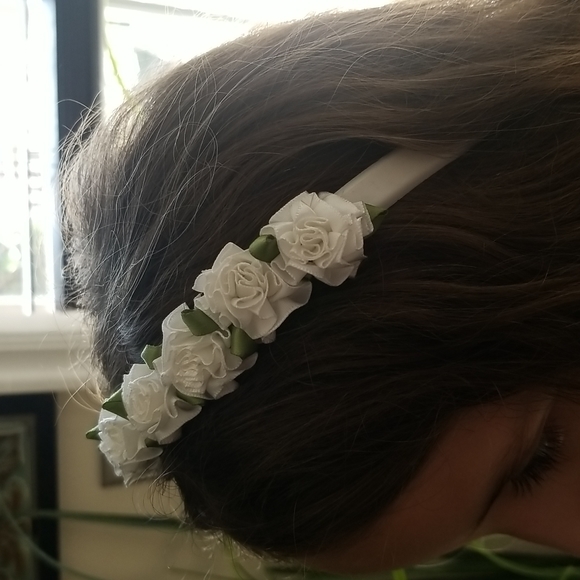 2×$10 Flower kids Headbands - Picture 5 of 11